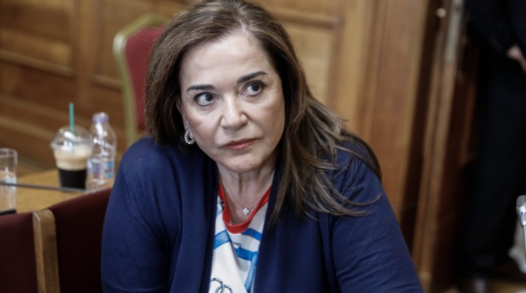 Μας προετοιμάζει