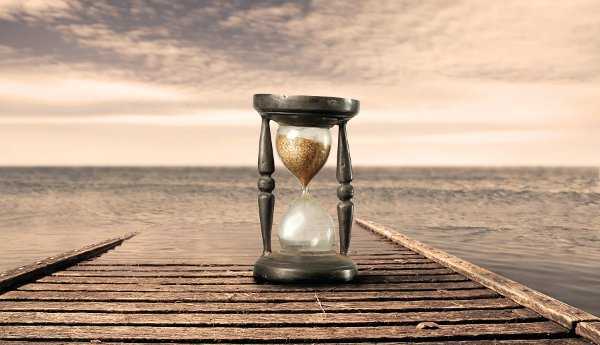 Μια κοινωνία στα κάγκελα