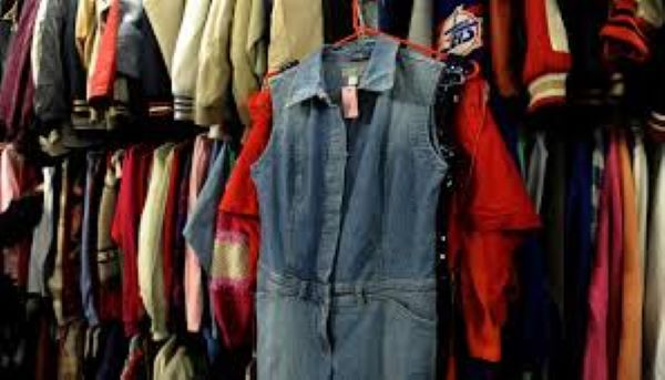 Τα μεταχειρισμένα ρούχα (second-hand)