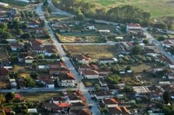 Τα οικόπεδα που έγιναν χωράφια