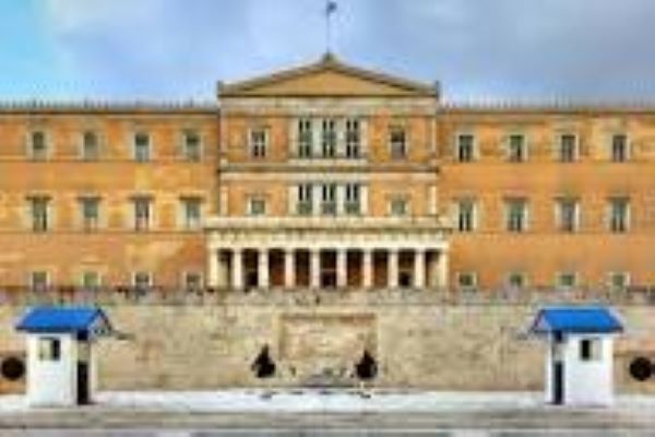 Προβληματισμοί γύρω από το πολιτικό σύστημα της Ελλάδας