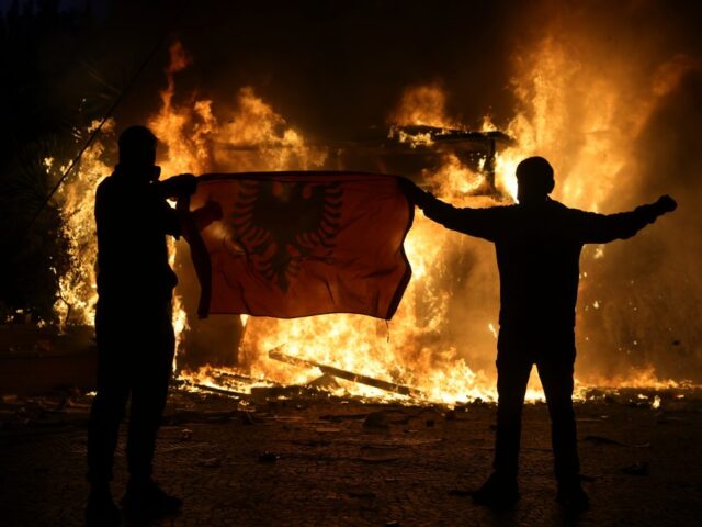 Η Αλβανία ζει τον δικό της ξεσηκωμό